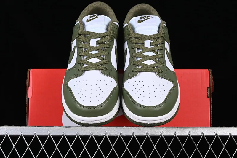 All categories Nk SB Dunk series Nk SB Dunk Low low-top sneakers J version Nk Dunk Low olive green SB smashed backboard fashion casual sneakers DD1503-120